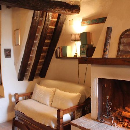 Petite Maison, Nel Borgo Di Cetona Exterior photo