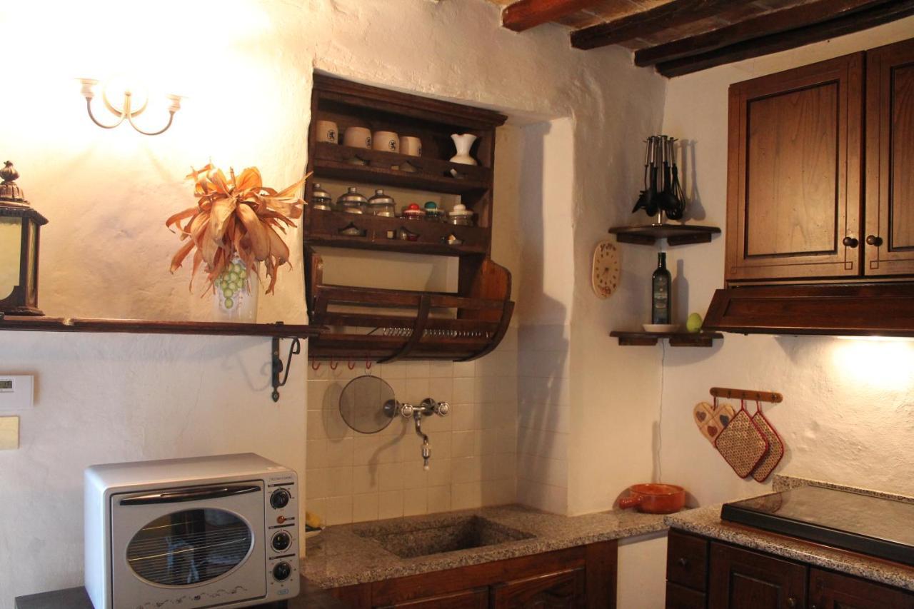 Petite Maison, Nel Borgo Di Cetona Exterior photo