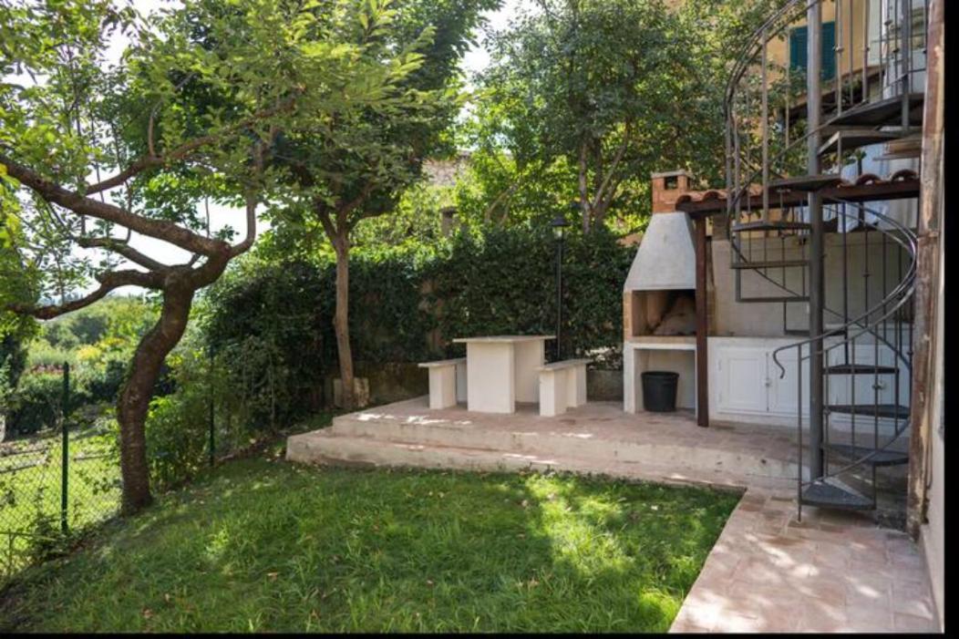 Petite Maison, Nel Borgo Di Cetona Exterior photo