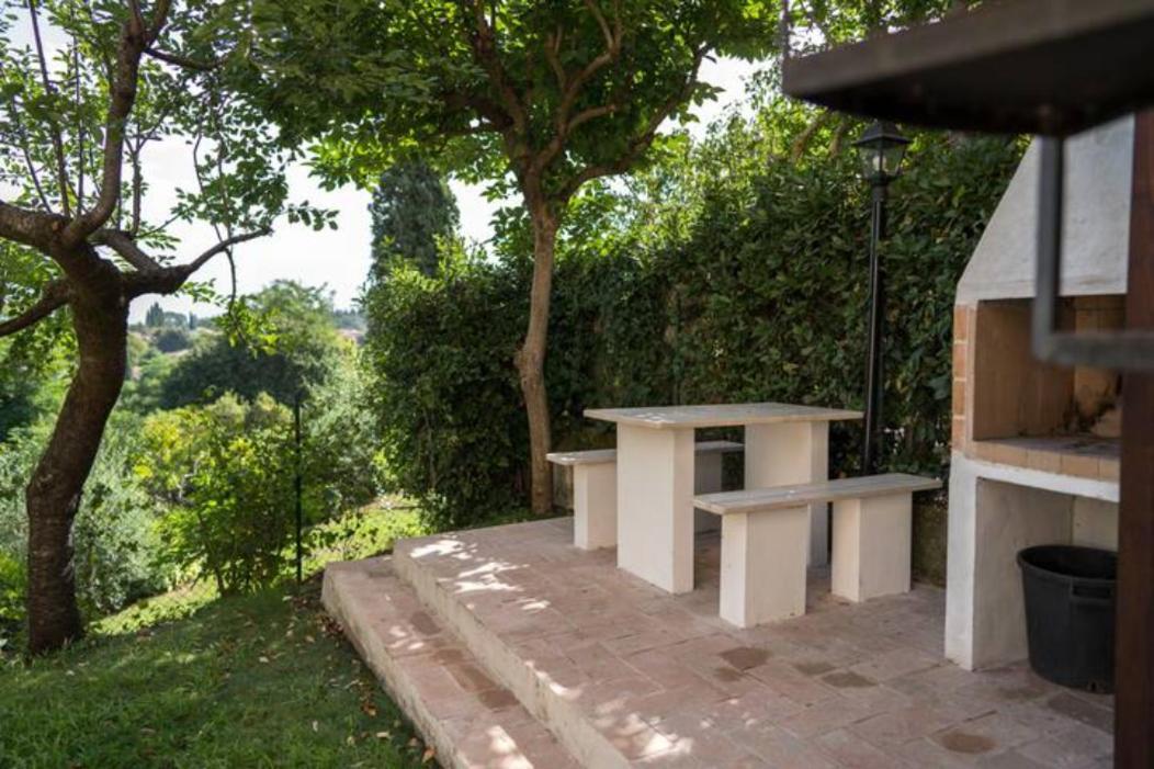 Petite Maison, Nel Borgo Di Cetona Exterior photo